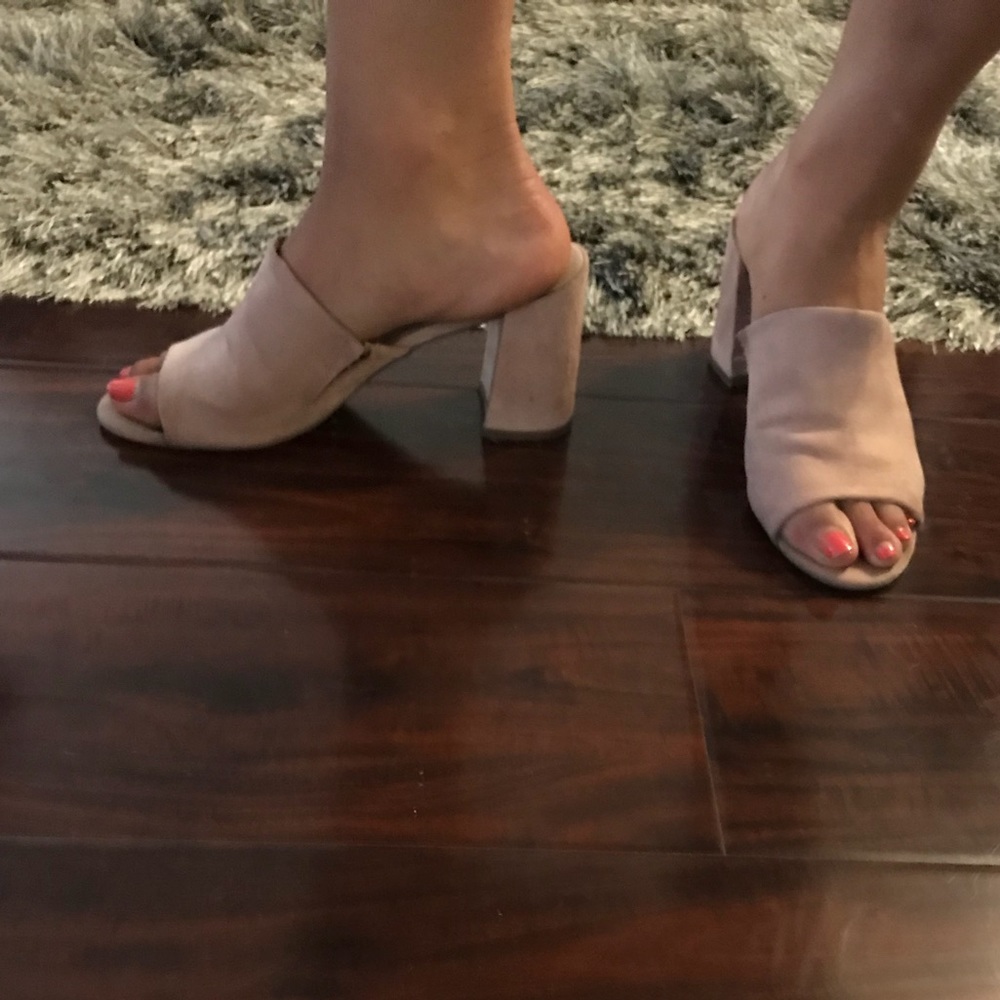 Light pink suede mules